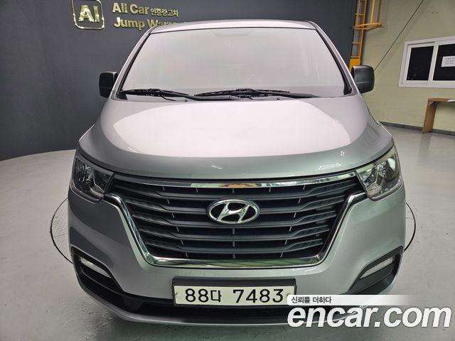 Hyundai Starex 2021 — photo 3