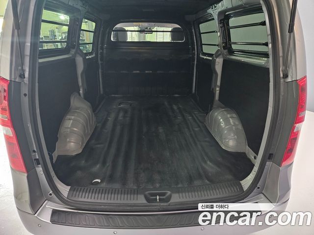 Hyundai Starex 2021 — photo 7