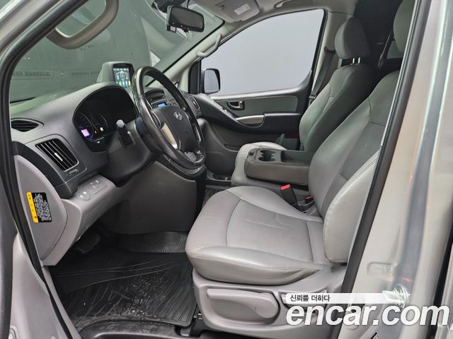 Hyundai Starex 2021 — photo 10