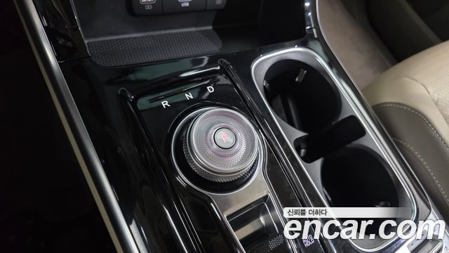 Kia Canival 2023 — photo 12