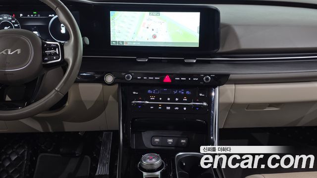 Kia Canival 2023 — photo 19