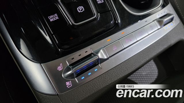 Kia Canival 2023 — photo 22