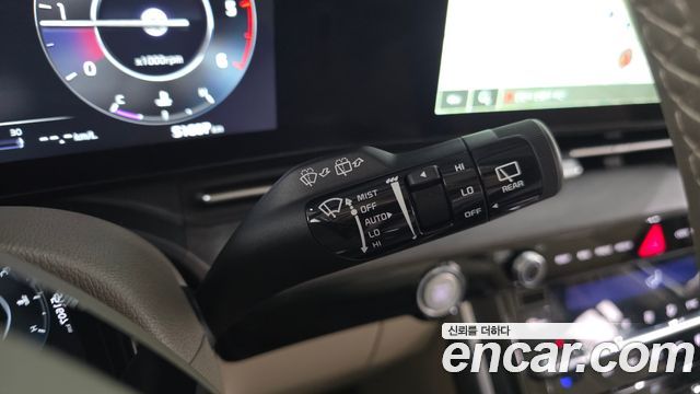 Kia Canival 2023 — photo 30