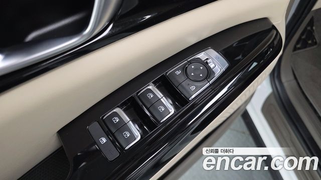 Kia Canival 2023 — photo 33