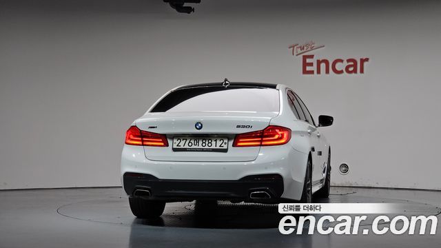 BMW 5-Series 2018 — photo 4