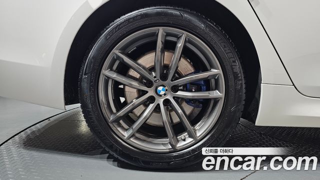 BMW 5-Series 2018 — photo 7