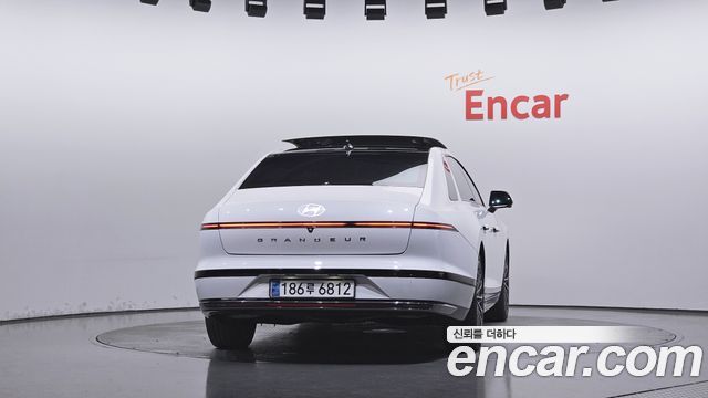 Hyundai Grandeur 2023 — photo 4