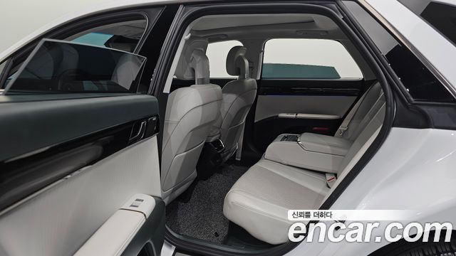 Hyundai Grandeur 2023 — photo 11