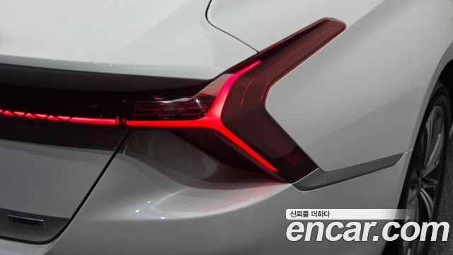 Kia K8 2022 — photo 9