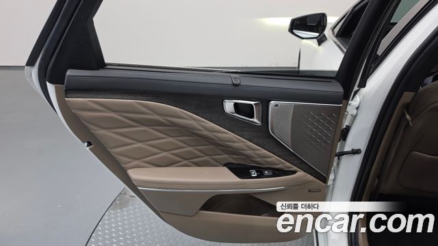 Kia K8 2022 — photo 15