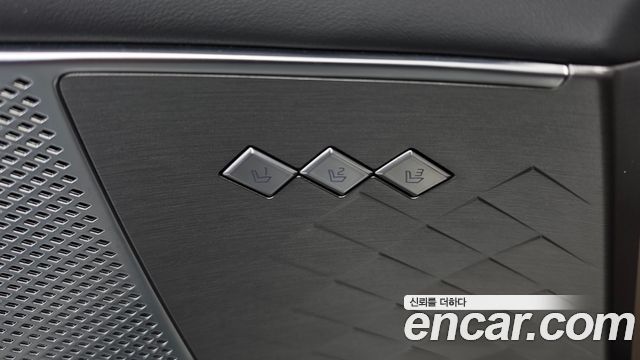 Kia K8 2022 — photo 30