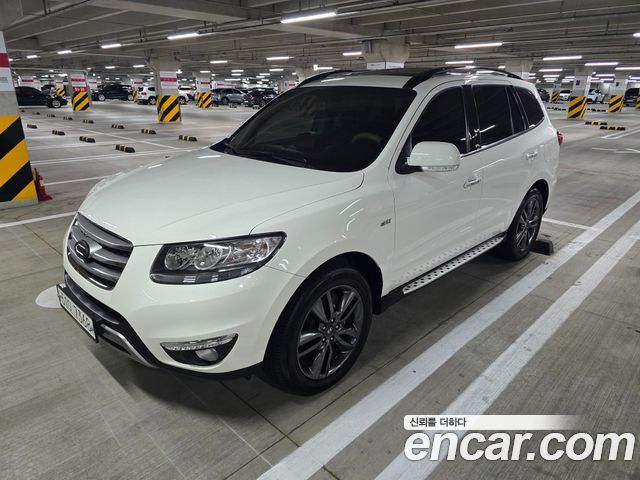 Hyundai Santafe 2012 — photo 1