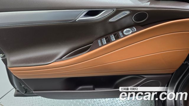 Genesis G80 2022 — photo 14