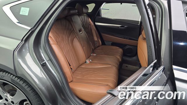 Genesis G80 2022 — photo 16