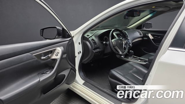 Nissan Altima 2015 — photo 10