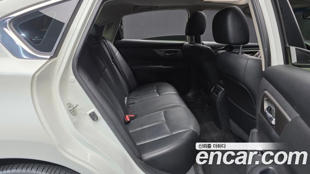 Nissan Altima 2015 — photo 12