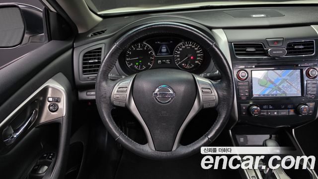 Nissan Altima 2015 — photo 13