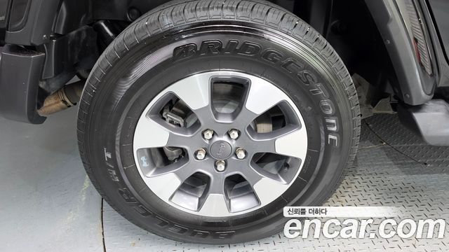 Jeep Wrangler 2021 — photo 5