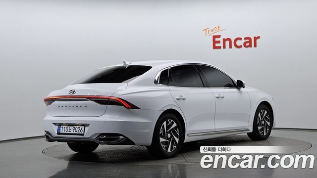Hyundai Grandeur 2023 — photo 2