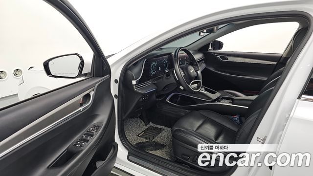 Hyundai Grandeur 2023 — photo 13