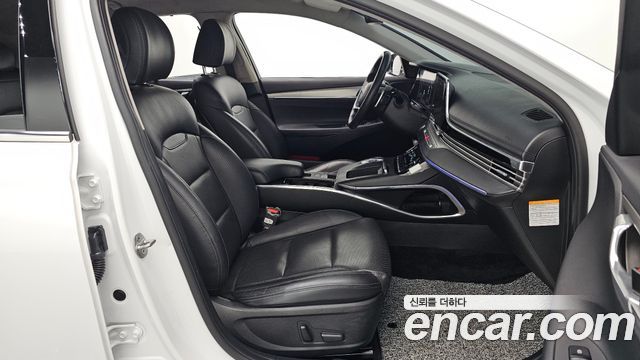 Hyundai Grandeur 2023 — photo 17