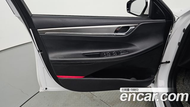 Hyundai Grandeur 2023 — photo 14