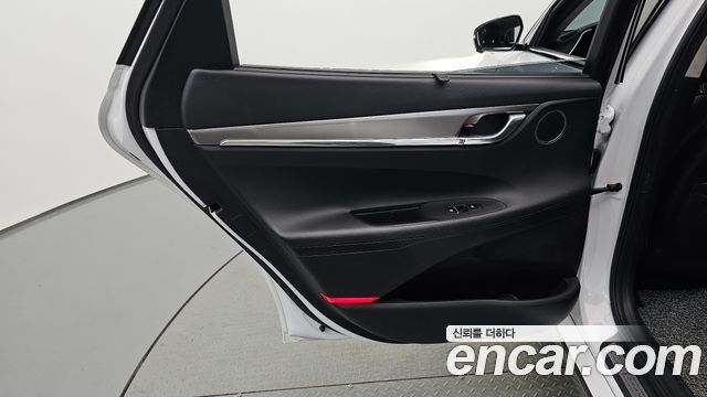 Hyundai Grandeur 2023 — photo 15