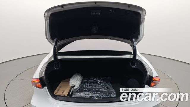 Hyundai Grandeur 2023 — photo 32