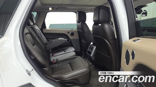 Land Rover Range Rover Sport 2018 — photo 17