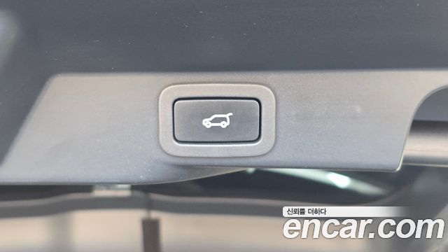Land Rover Range Rover Sport 2018 — photo 23