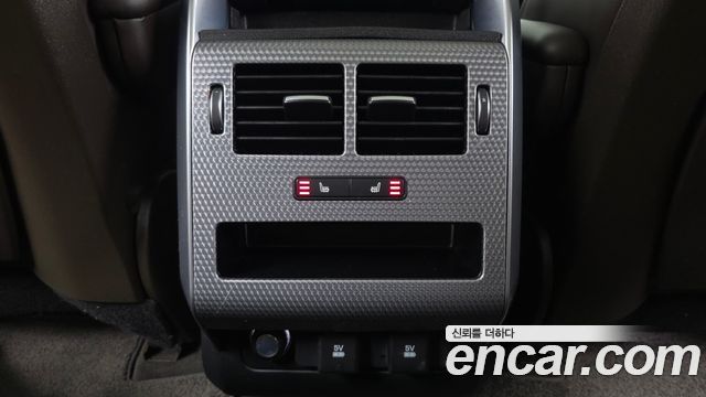 Land Rover Range Rover Sport 2018 — photo 33