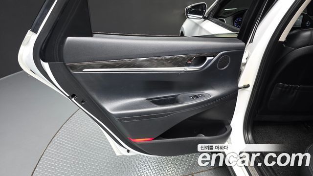 Hyundai Grandeur 2019 — photo 15