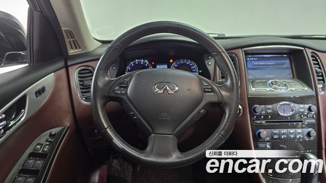 Infiniti QX50 2017 — photo 12