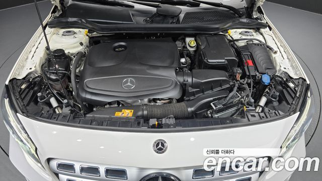 Mercedes-Benz GLA-Class 2019 — photo 6