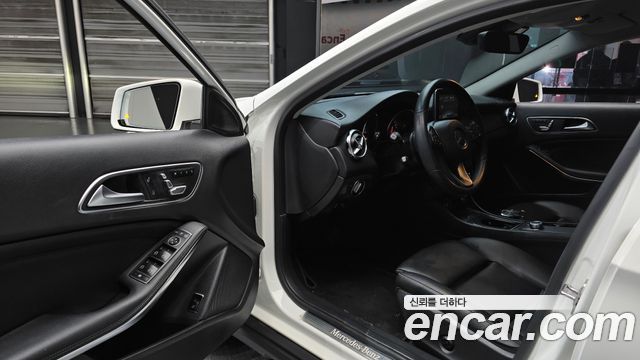 Mercedes-Benz GLA-Class 2019 — photo 13