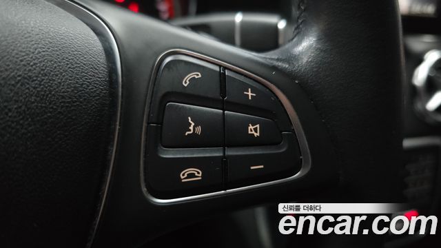 Mercedes-Benz GLA-Class 2019 — photo 25