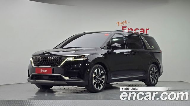 Kia Canival 2023 — photo 1