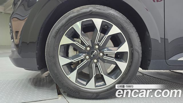 Kia Canival 2023 — photo 5