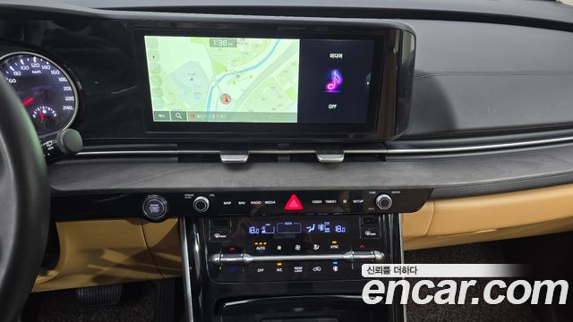 Kia Canival 2023 — photo 14