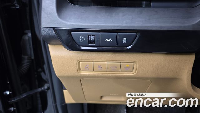 Kia Canival 2023 — photo 17