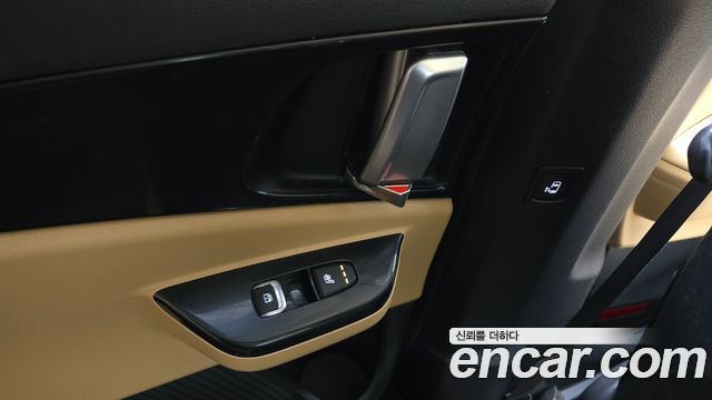 Kia Canival 2023 — photo 19