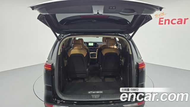 Kia Canival 2023 — photo 20