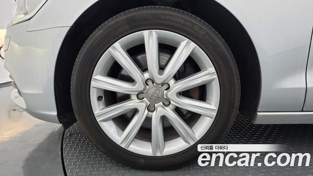 Audi A6 2012 — photo 5