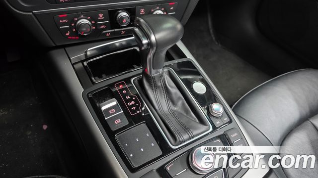 Audi A6 2012 — photo 9