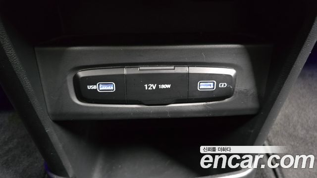 Hyundai Staria 2022 — photo 17