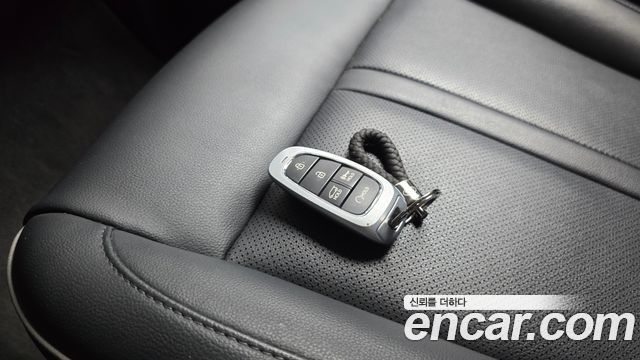 Hyundai Staria 2022 — photo 21
