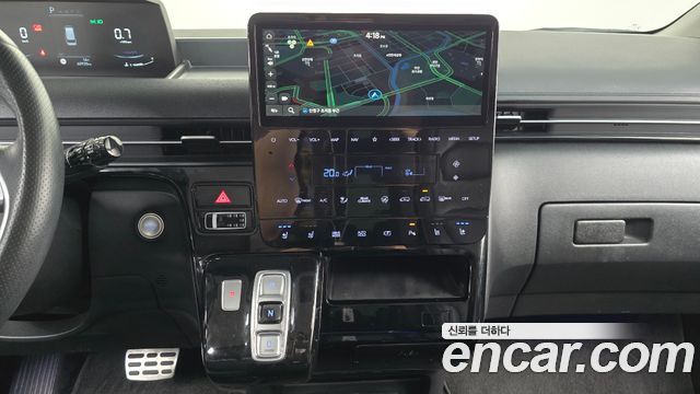 Hyundai Staria 2022 — photo 24
