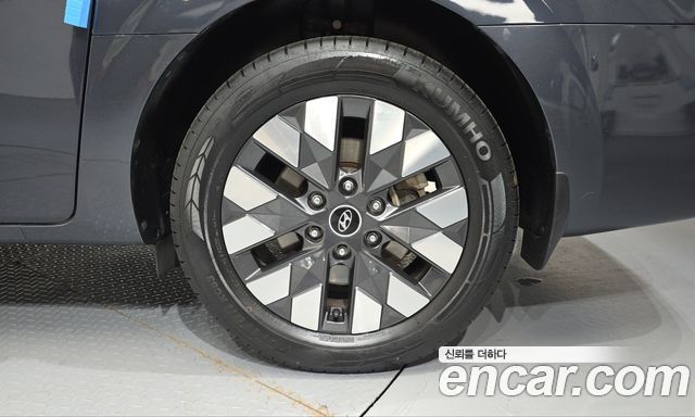 Hyundai Staria 2022 — photo 7