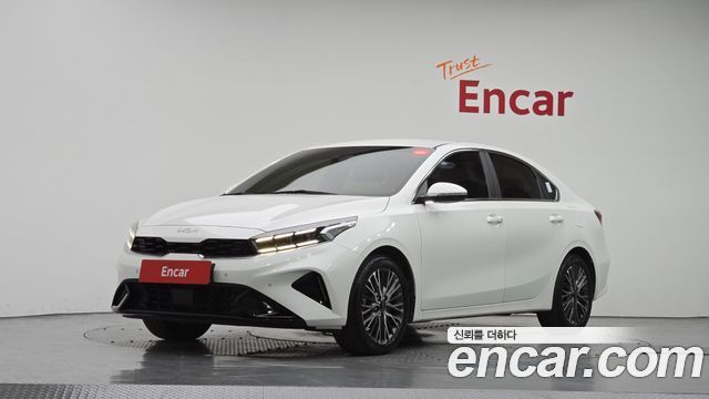 Kia K3 2022 — photo 1