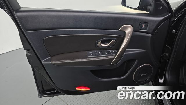 Renault Korea SM5  2015 — photo 14